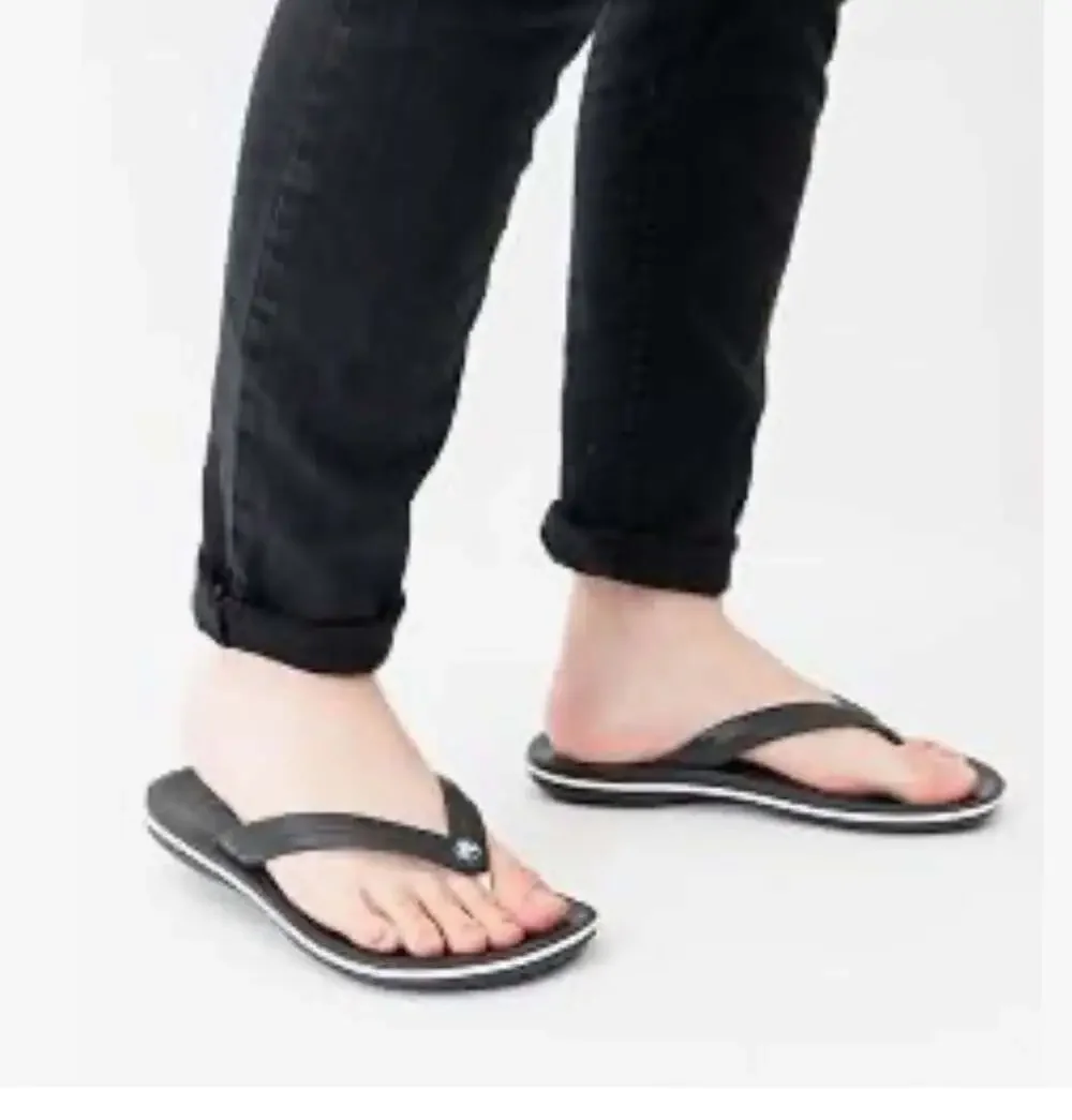 Crocs Unisex Adult Crocband Flip Flop Sandal mens 7 women’s 9 black white stripe